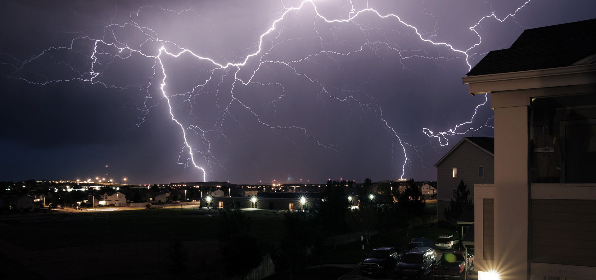 Tempestade causa prejuízos na rede elétrica