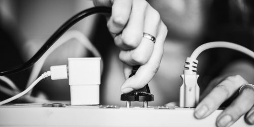 Os cuidados que você deve ter ao ligar seus equipamentos ao nobreak