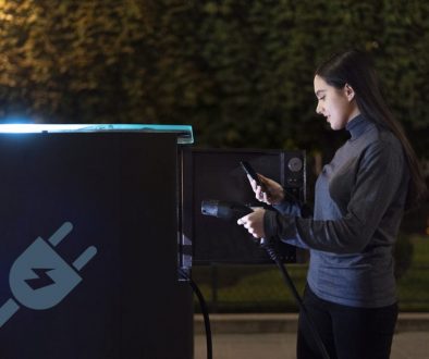 UPS e Mobilidade Elétrica: suporte energético para carregadores de veículos elétricos