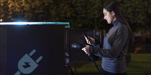 UPS e Mobilidade Elétrica: suporte energético para carregadores de veículos elétricos